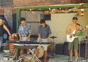 Auf dem weltber�hmten Fieneroder Hof bei Ottis Eltern